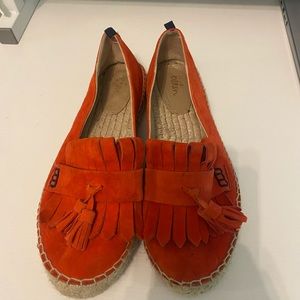 Beautiful size 7 1/2 (38) red shoes.